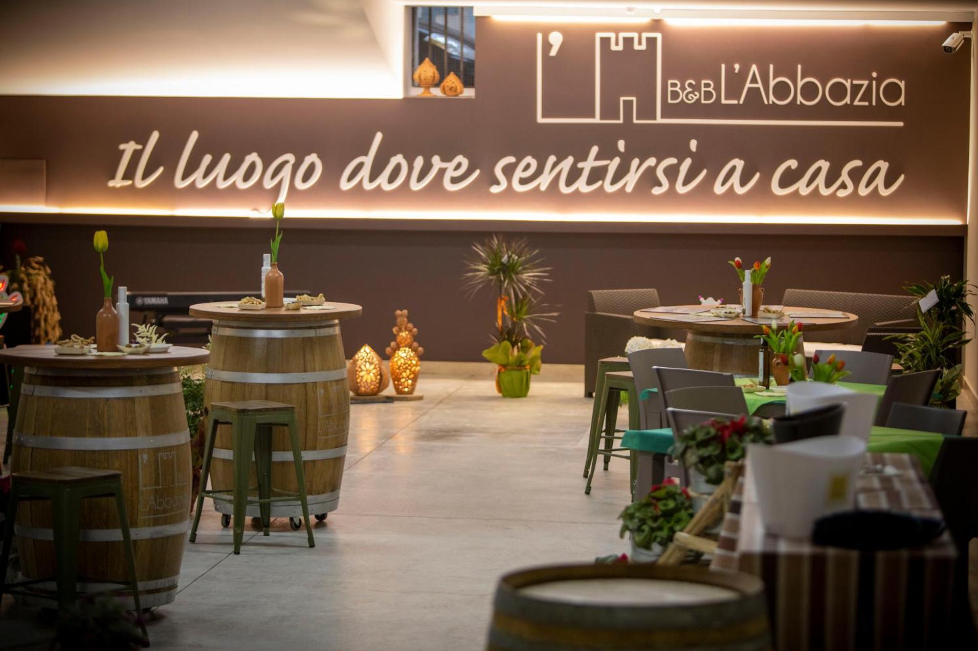 B&B L'Abbazia Torremaggiore Bagian luar foto