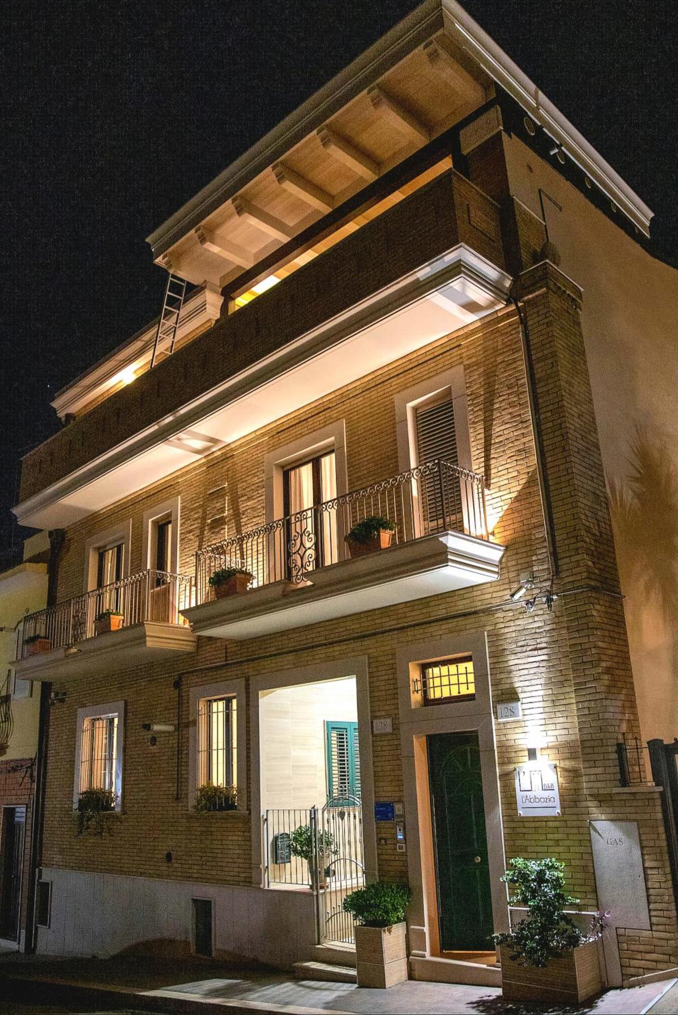 B&B L'Abbazia Torremaggiore Bagian luar foto